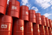 Giá xăng dầu tuần qua: Giao dịch dầu thô ở mức 